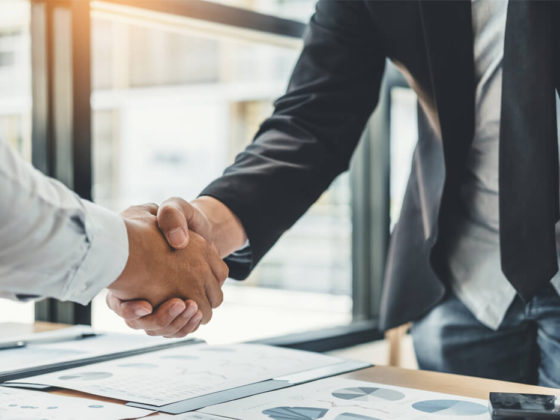 Zmiana wspólnika w spółce z o.o. – wpisy i zmiany w KRS